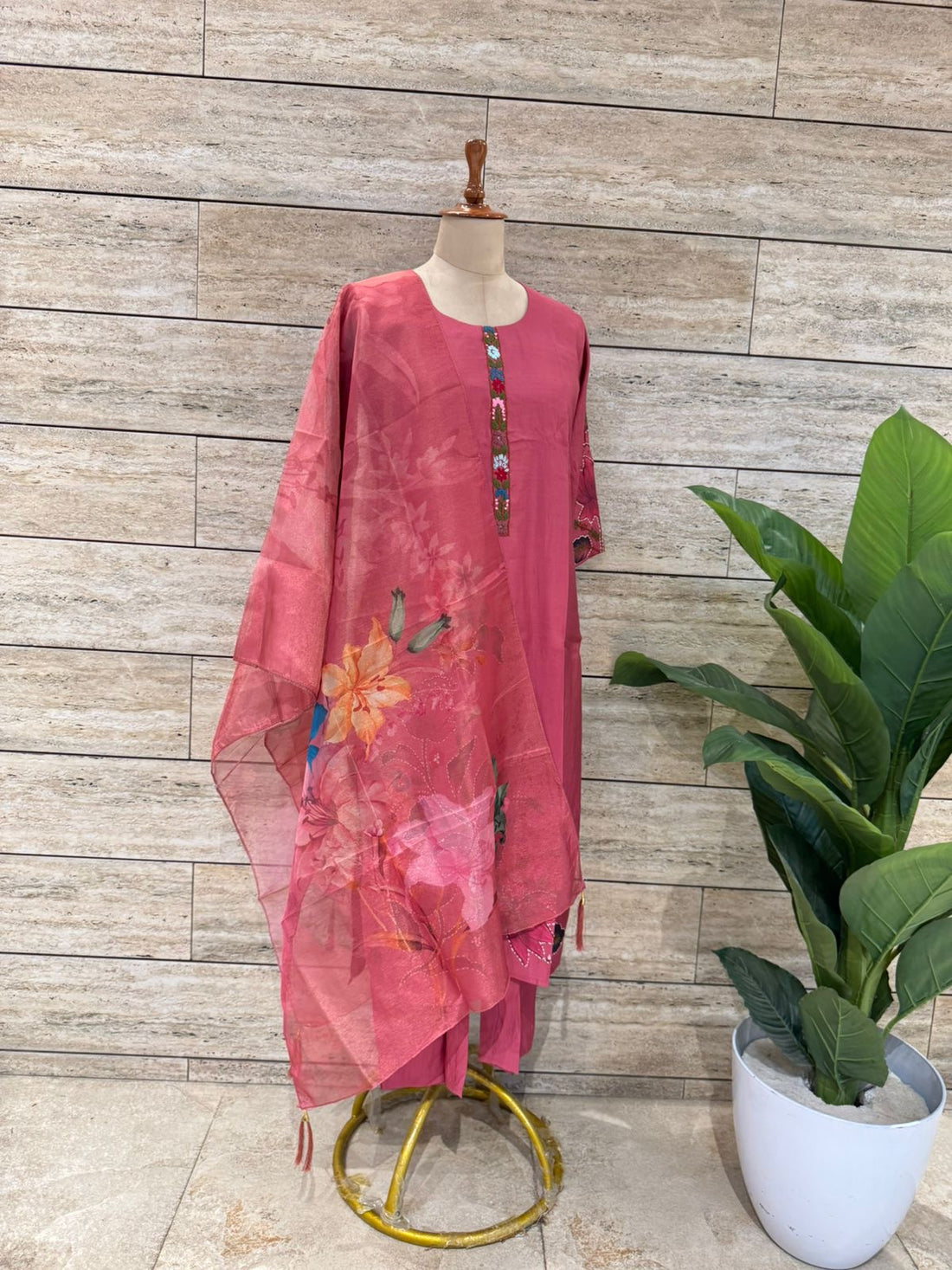 Pure Chanderi Dupatta Set With Embroidery CHSOO2