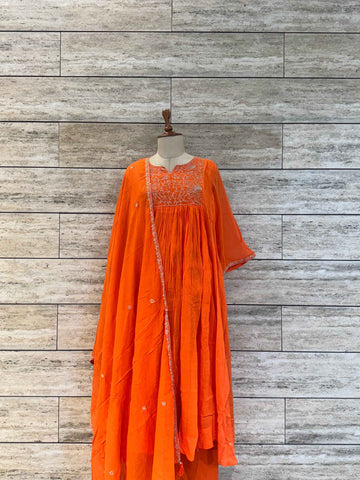 Mul Cotton Flaired Dupatta Set With Solid Base