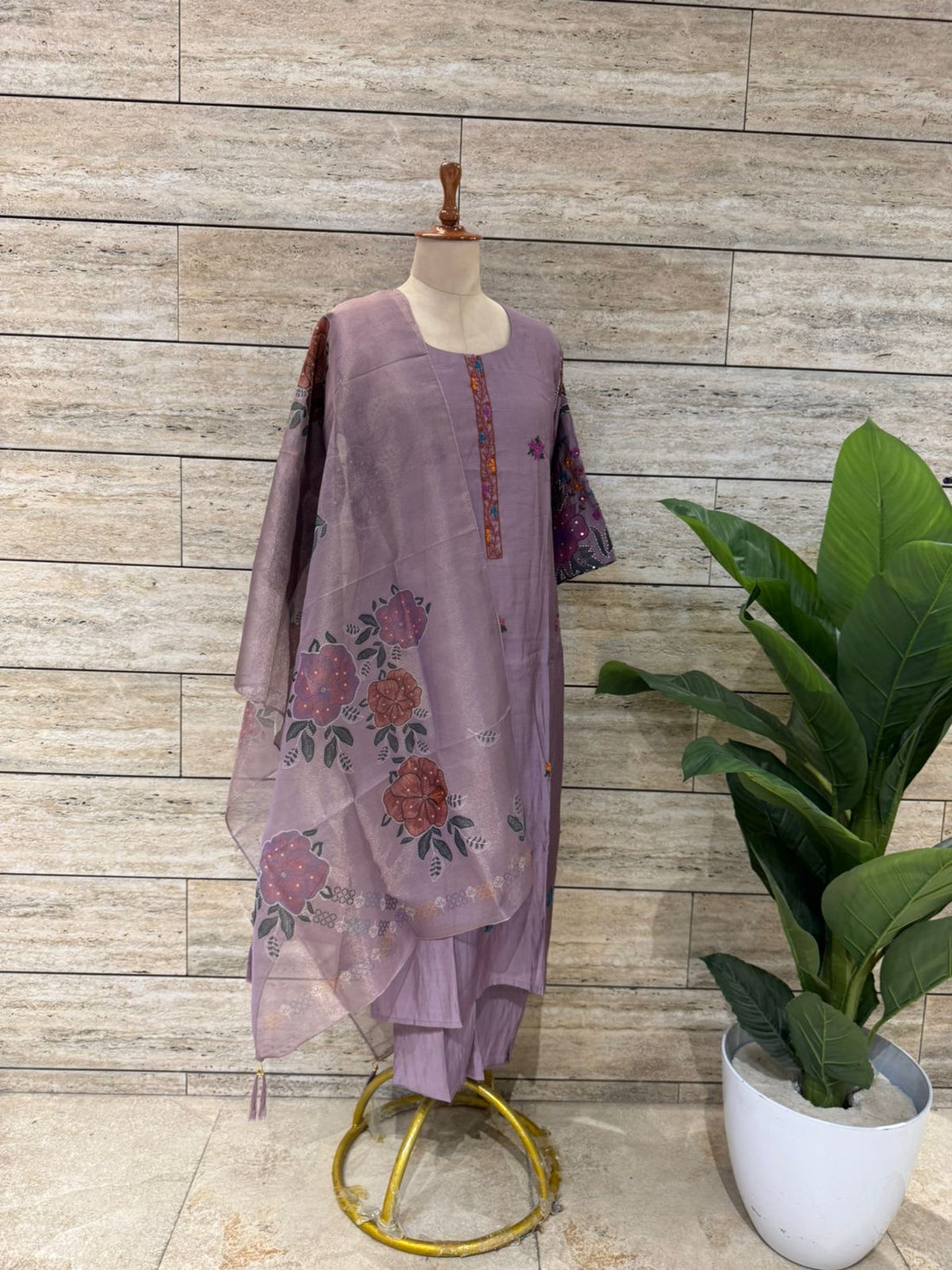 Pure chanderi Dupatta set with Embroidery CHSOO3