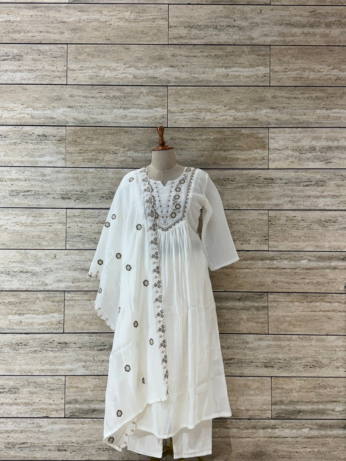 Pure mul chanderi Dupatta set with embroidery MLC013