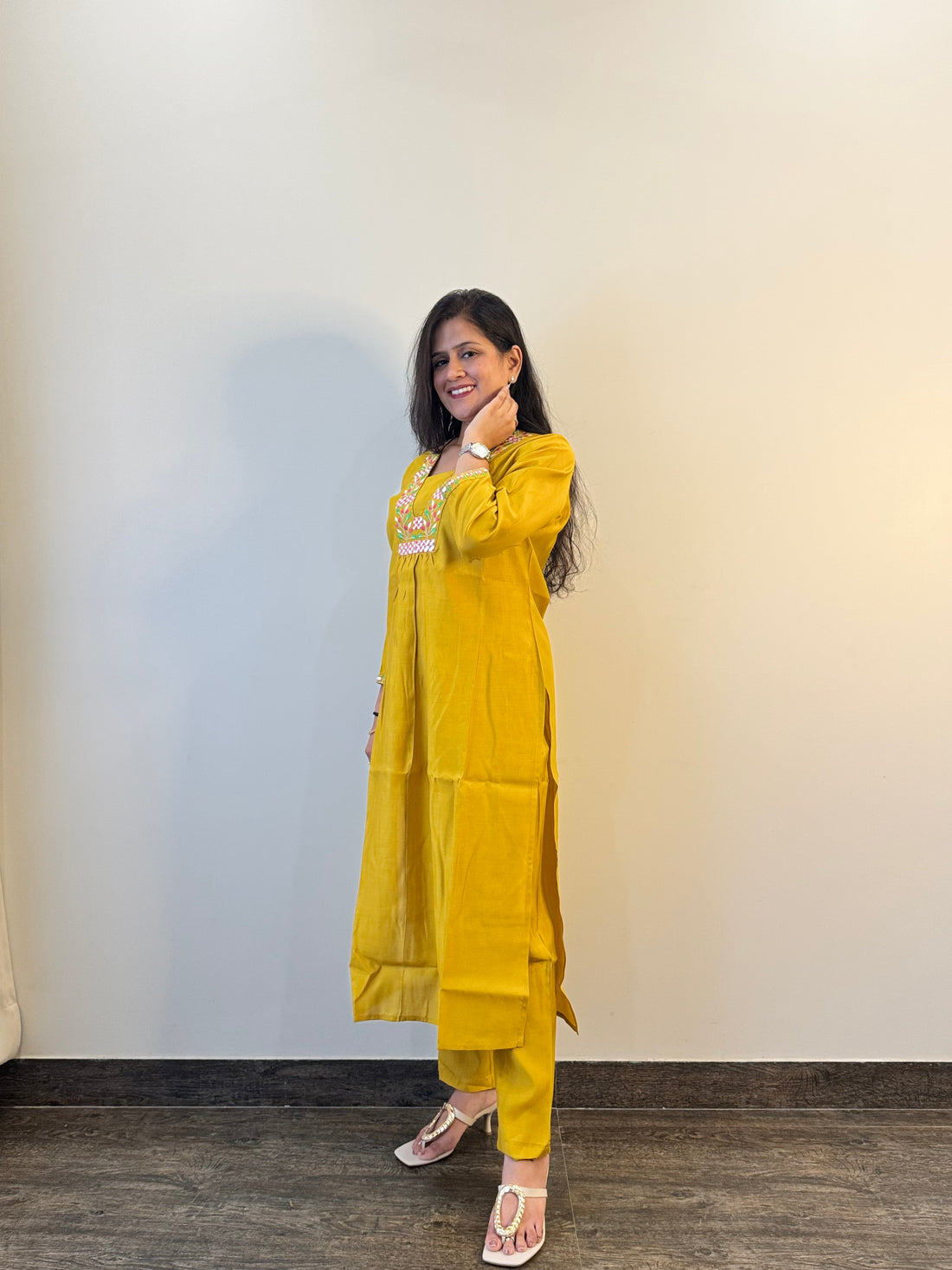 Two piece pant set in pure Muslin   FL058