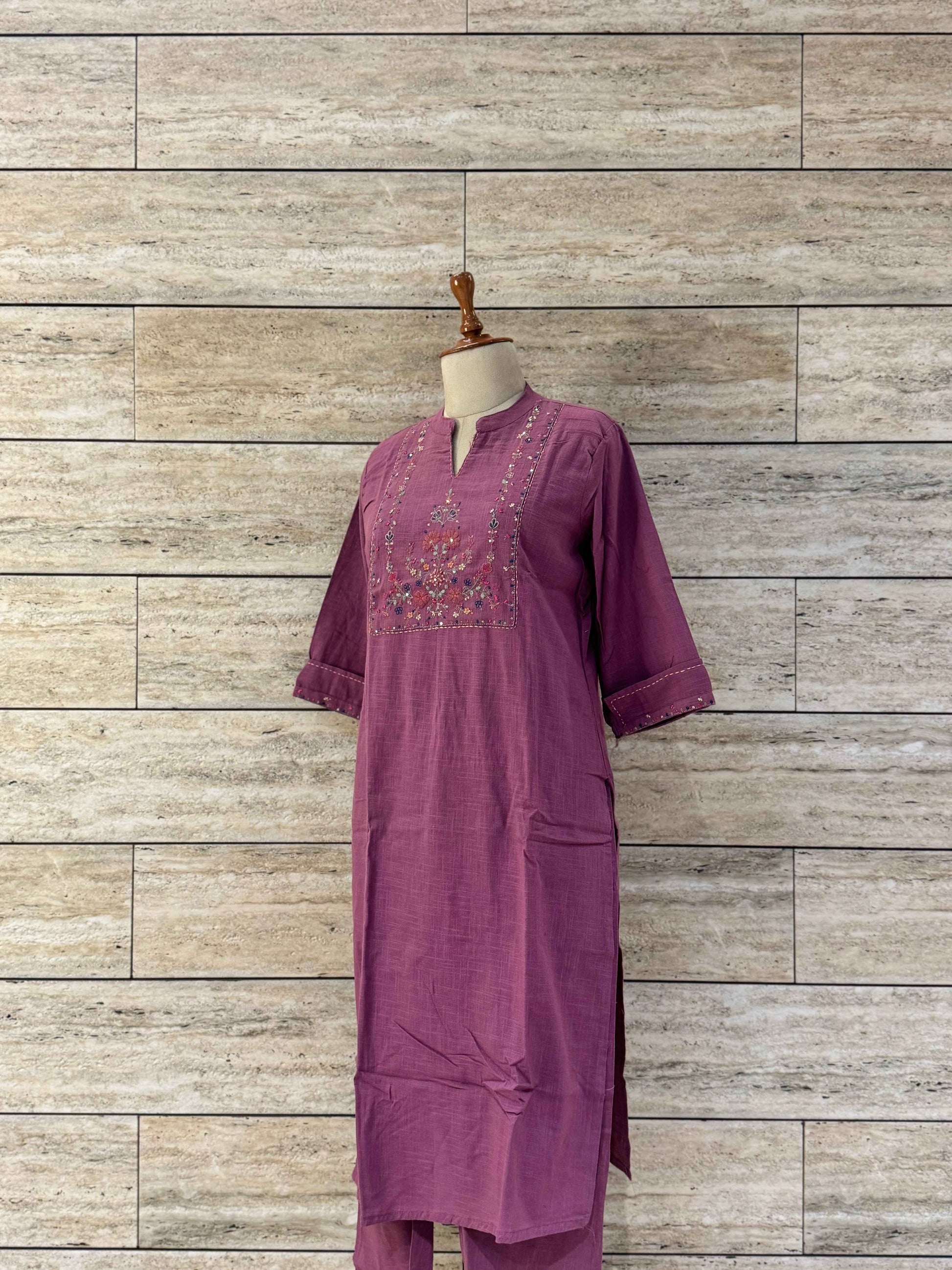 Straight Pant Set With Embroidery
