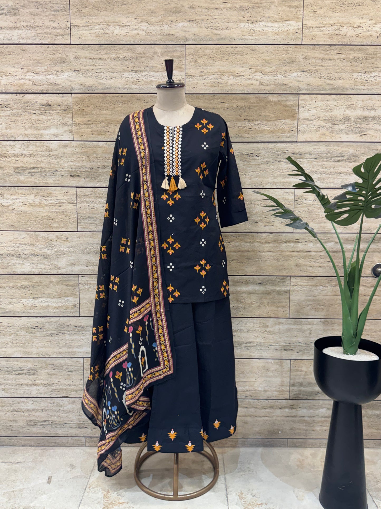 Short Length Cotton Suit With Skirt