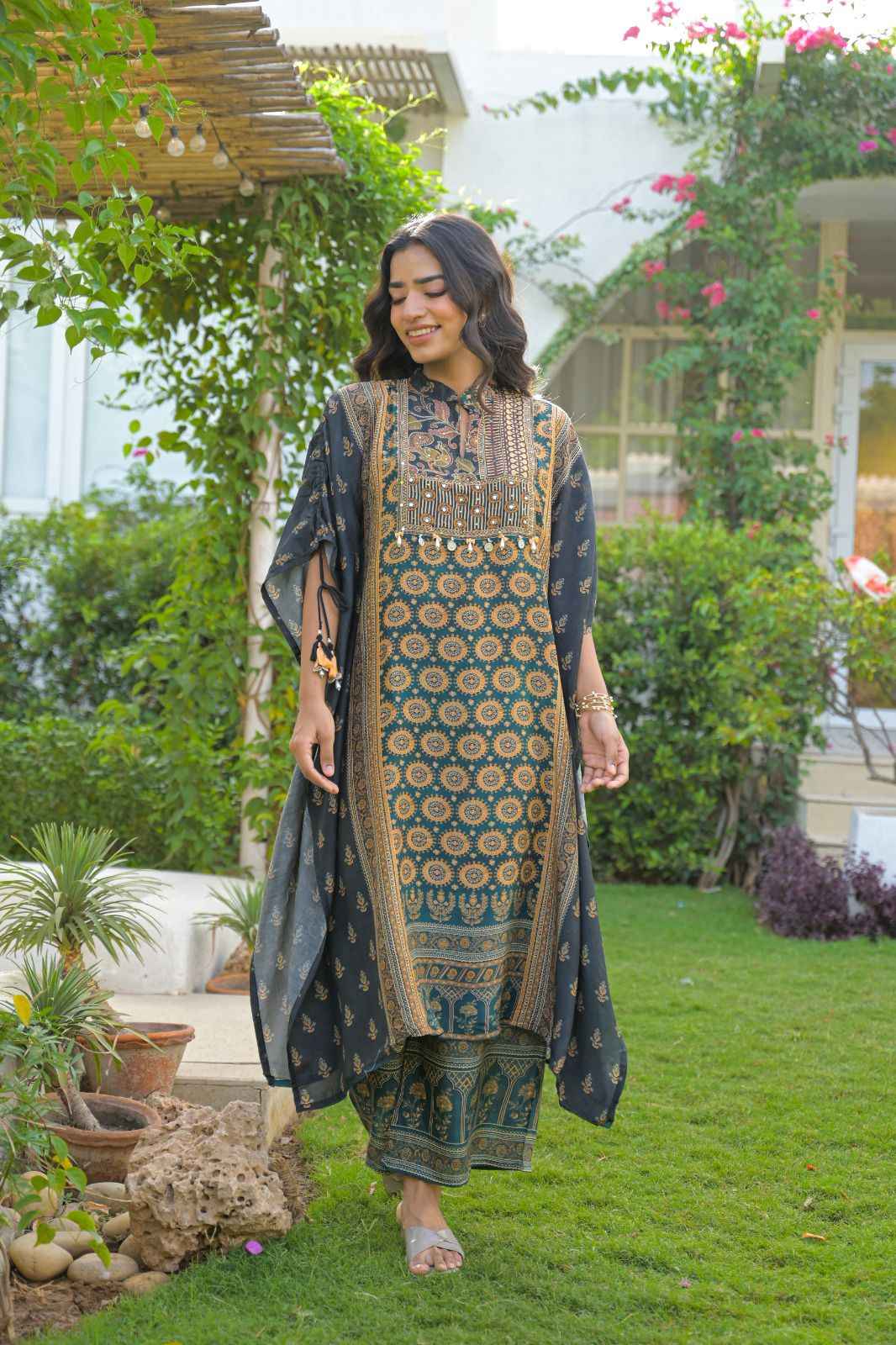 Pure Muslin Free style kaaftan in pure Ajrakh print. MK005 (Copy)