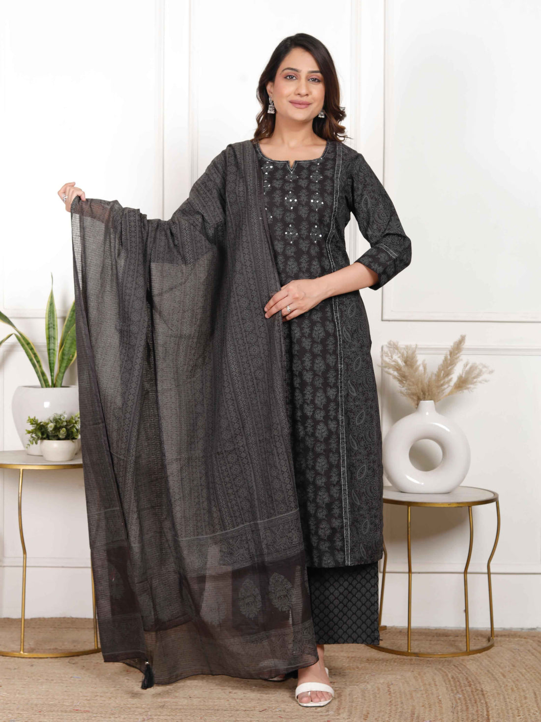 Hand Block Pure Cotton Dupatta Set ( Black )