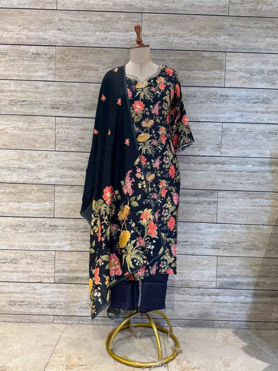 Festival Wear Pure Muslin Floral Print Dupatta Set