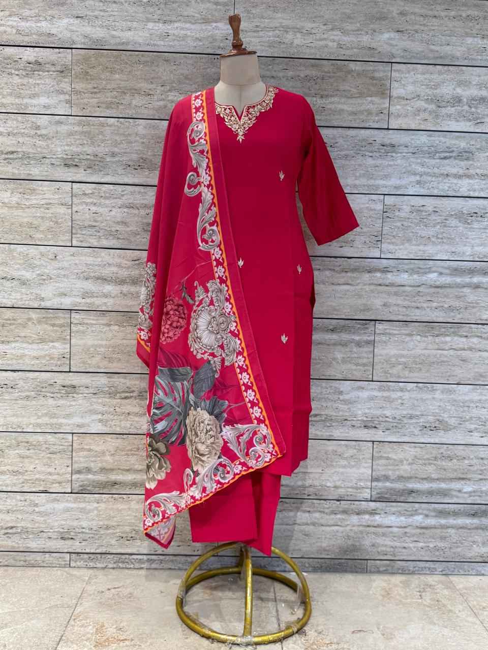 Festival Wear Pure Muslin Dupatta Set With Embroidery