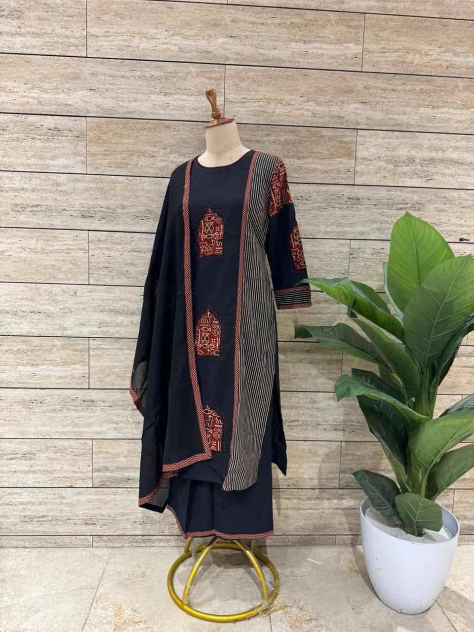 Pure Cotton Straight Dupatta Set With Applique Work