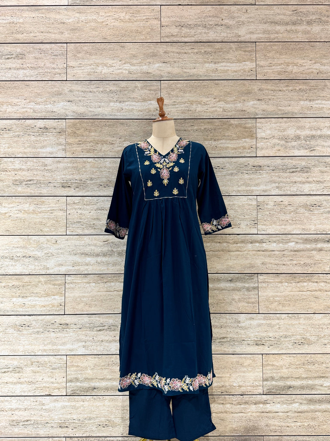 Mul Cotton Solid Base Suit With Inner MC003