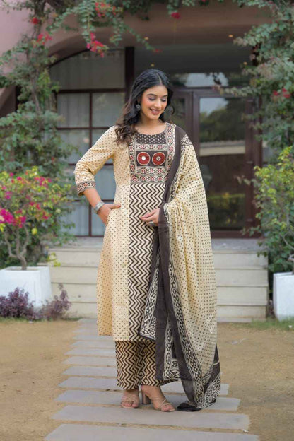 Premium Cotton Dupatta Set With Mirror Work CS0179