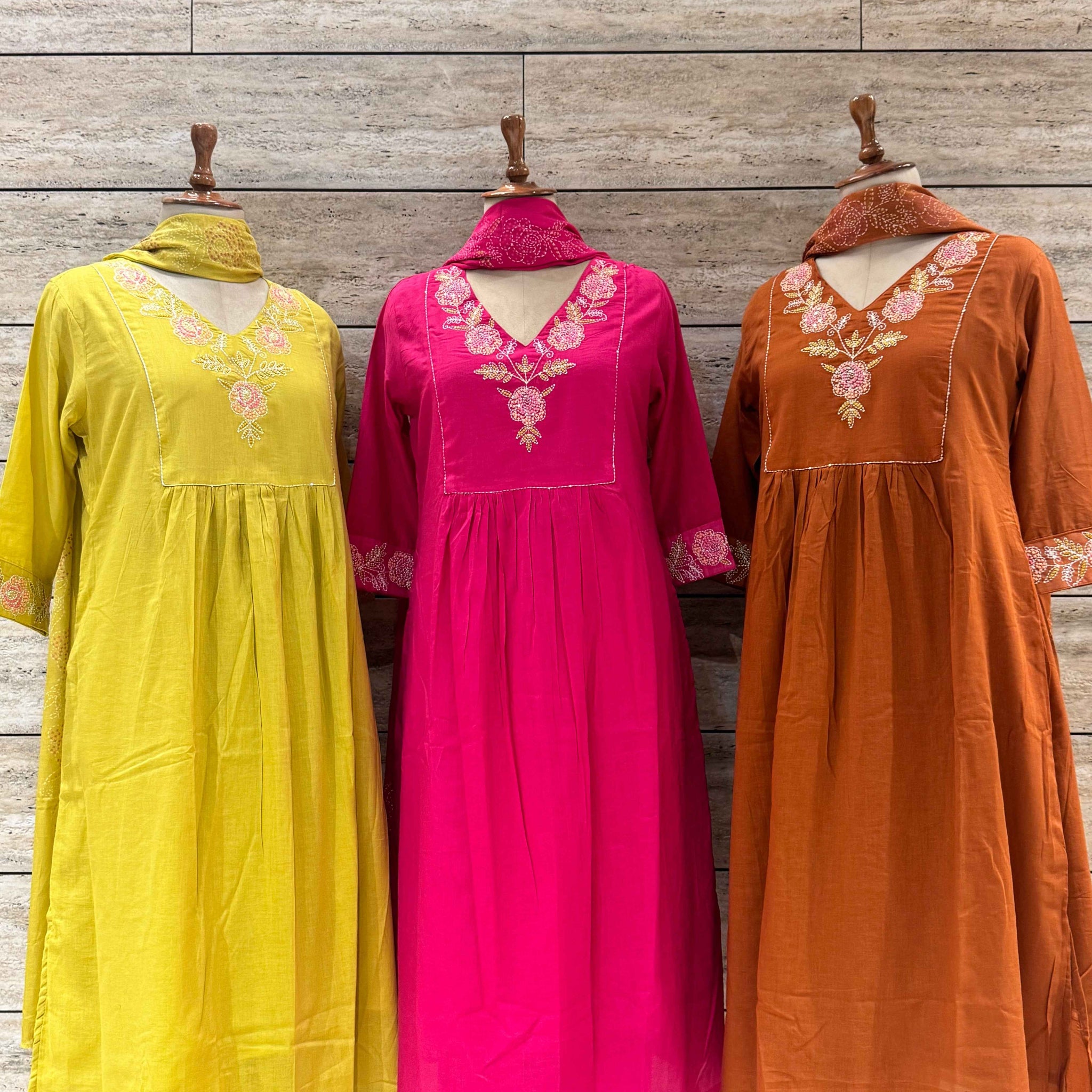 Mul Cotton Solid Base Suit With Inner