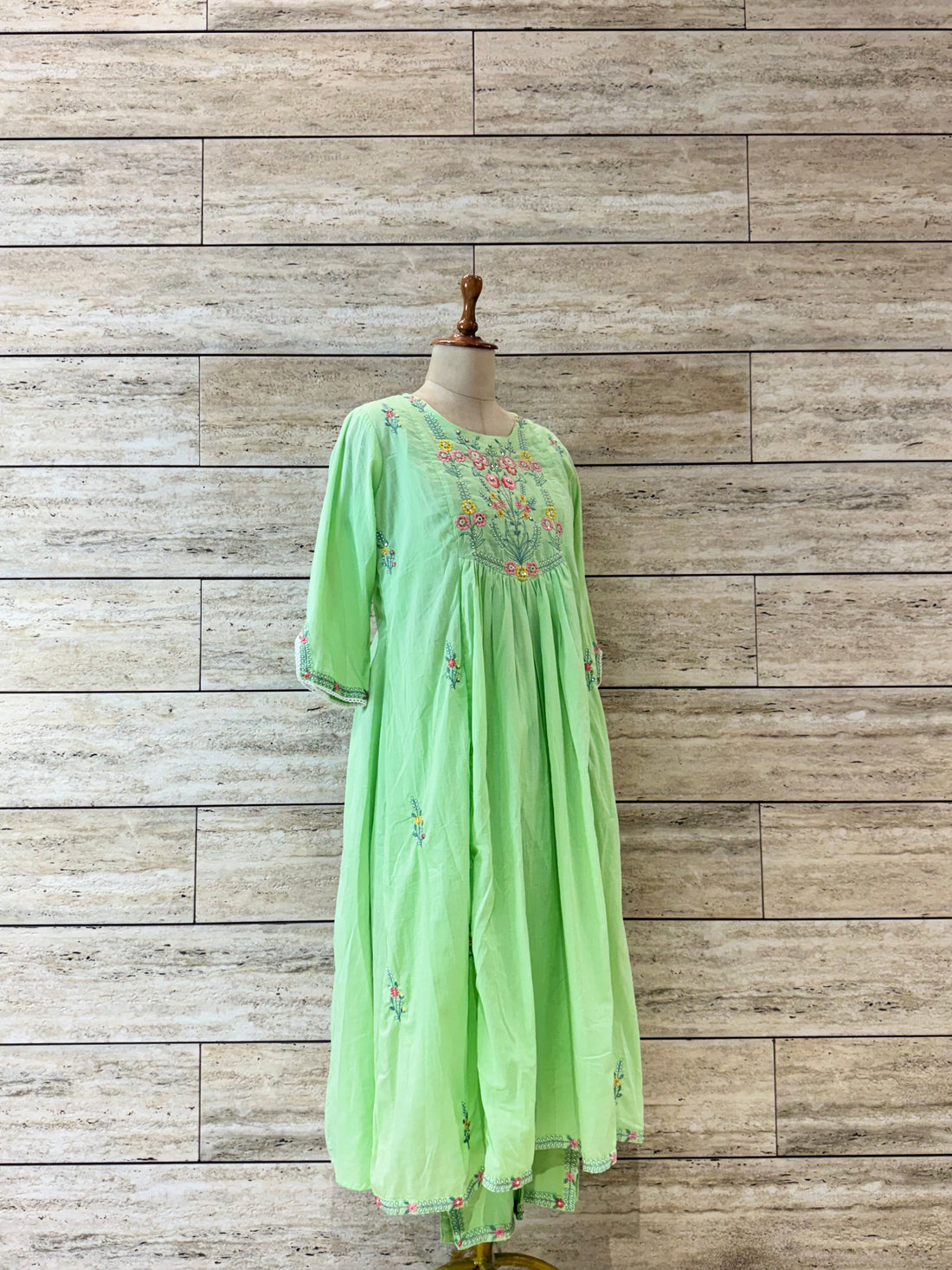 A Line Pure Mul Cotton Embroidery Suit MC002