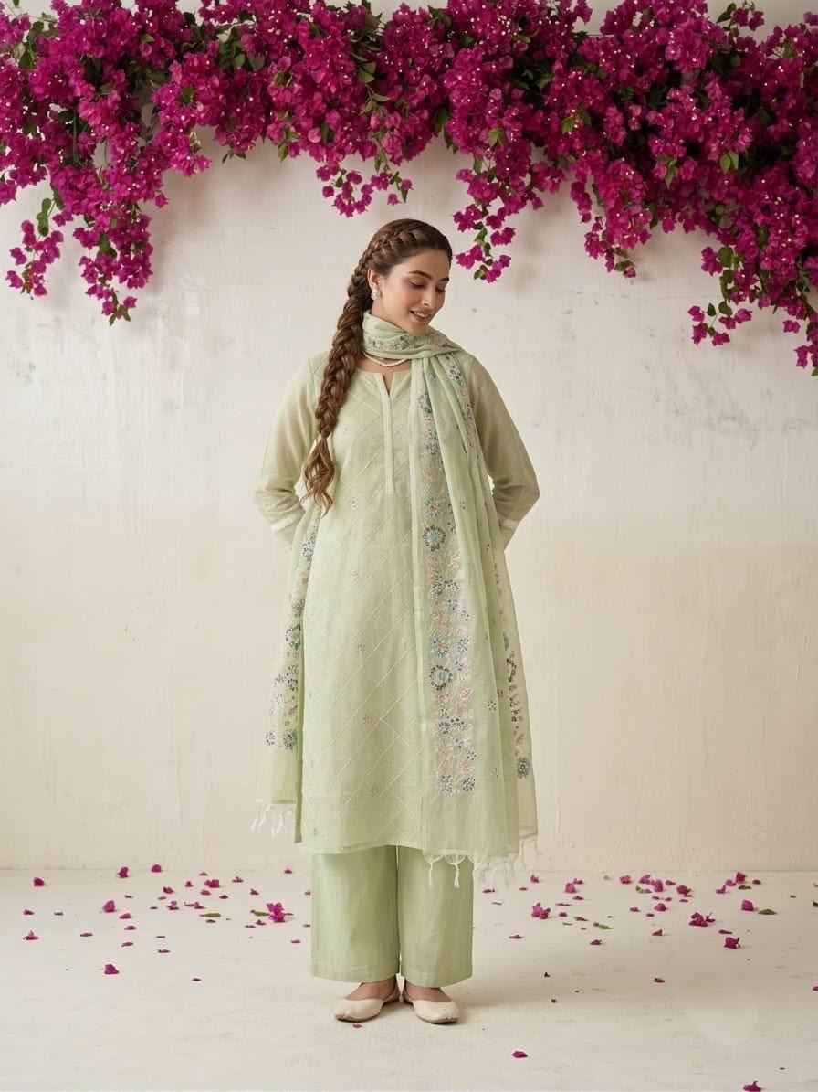 Embroidered Dupatta Set In Kota Doriya Fabric KD044