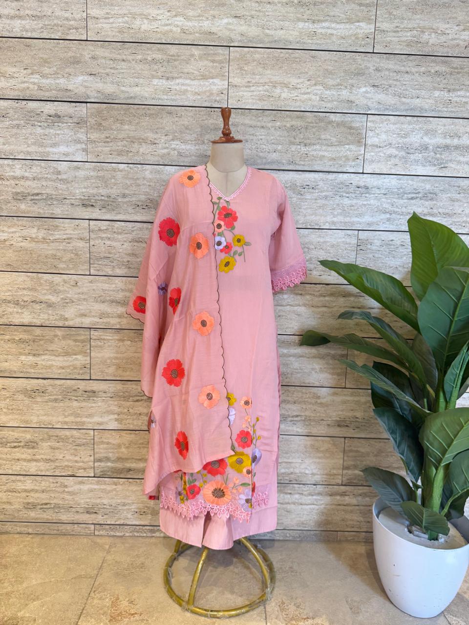 Premium mul chanderi with embroidery Dupatta set