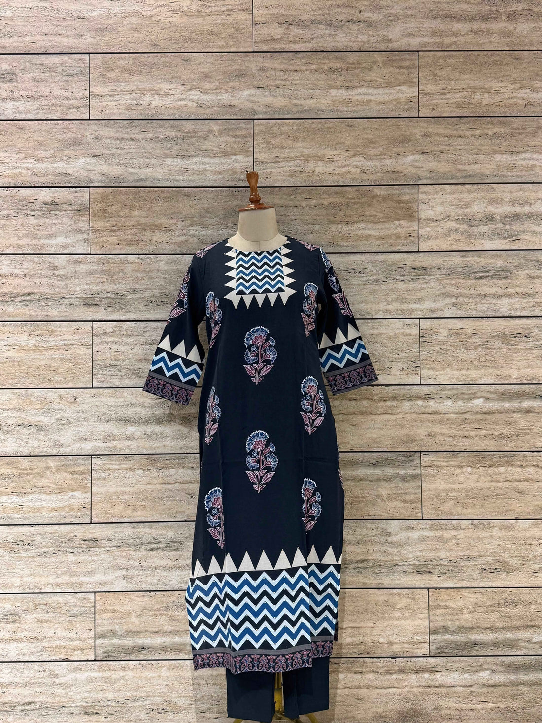Pure Cotton Digital Print Dupatta Set (Copy)