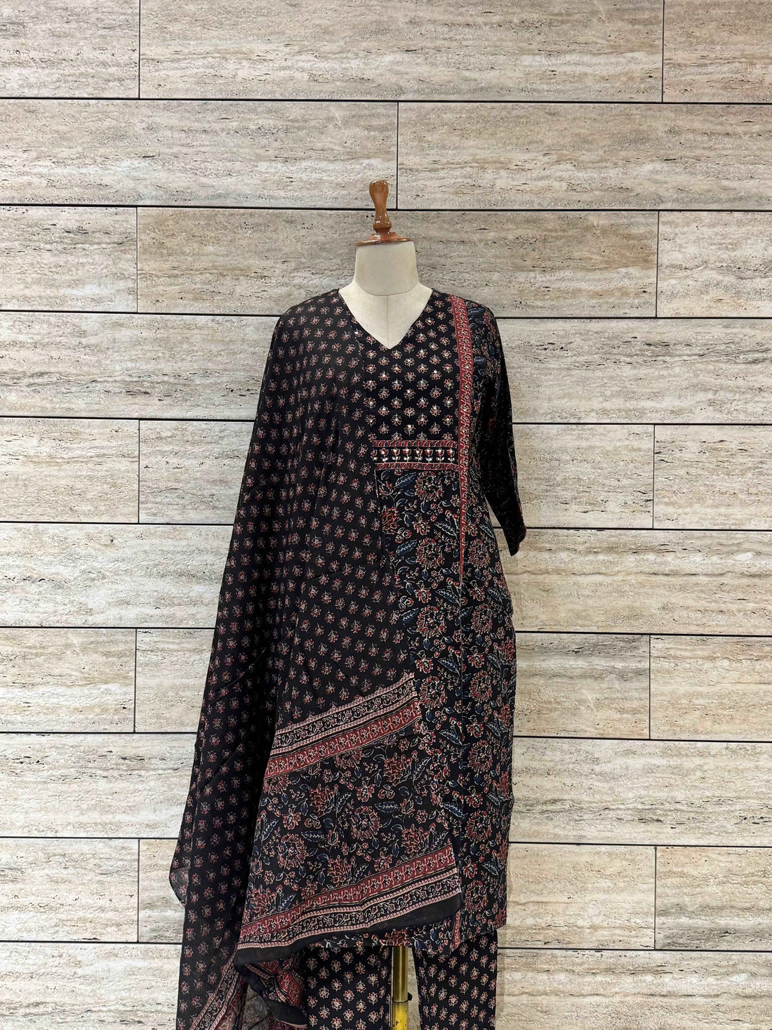 Pure Cotton Floral Print Dupatta Set (Copy)