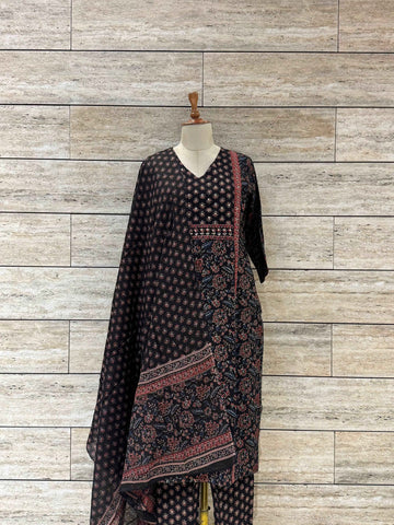 Pure Cotton Floral Print Dupatta Set (Copy)