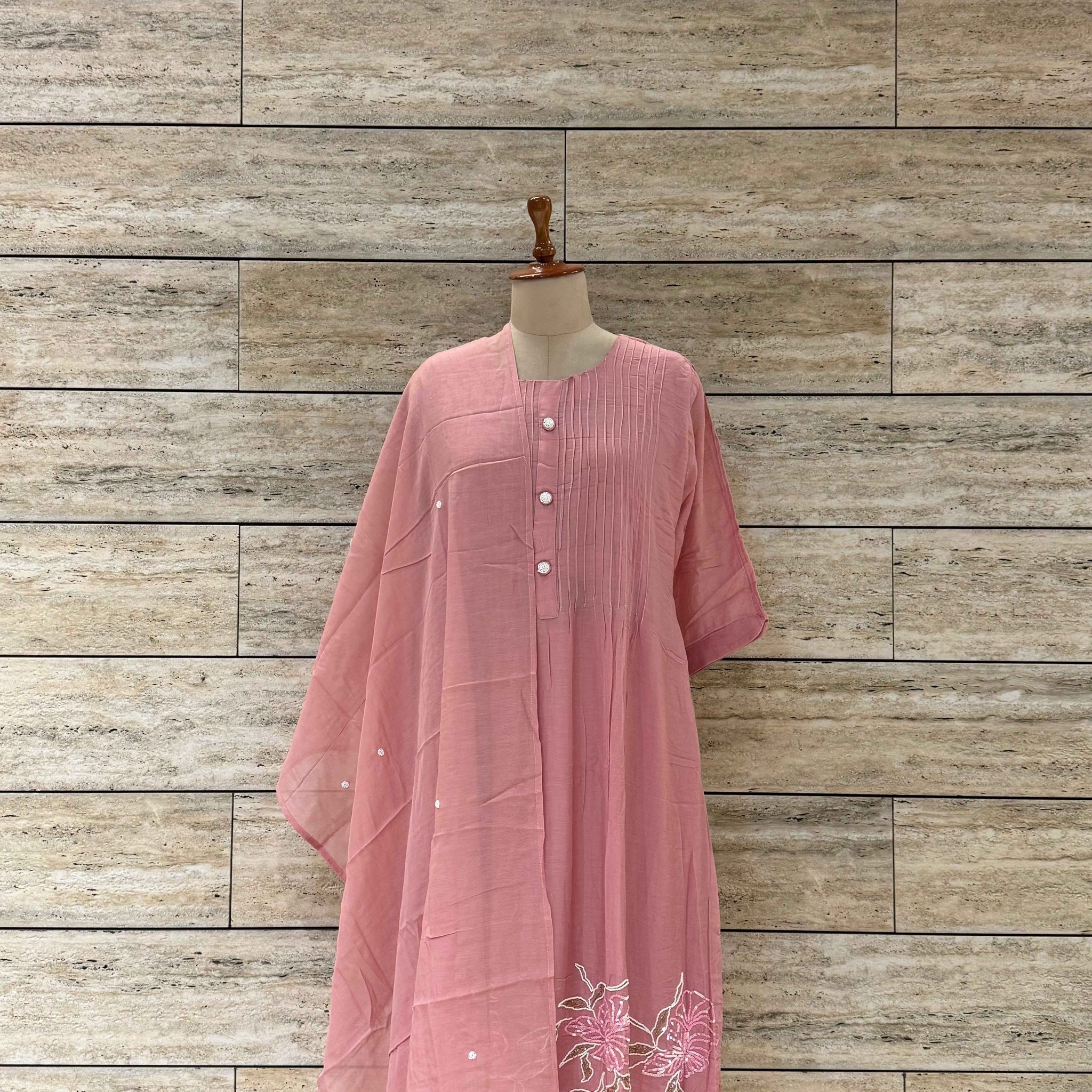 Mul Chanderi Festive Wear Dupatta Set With Handwork.