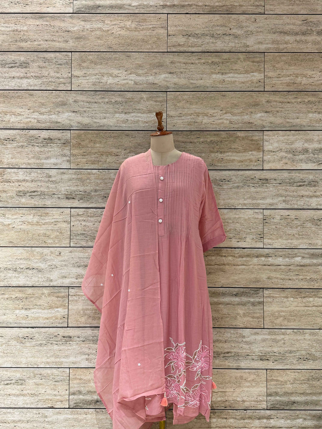 Mul Chanderi Festive Wear Dupatta Set With Handwork.