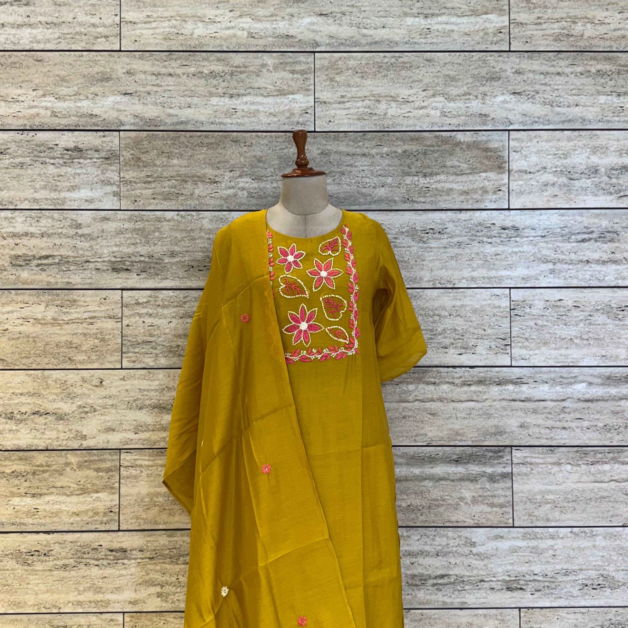 Festive Wear Pure Muslin Dupatta Set With Embroidery MS009