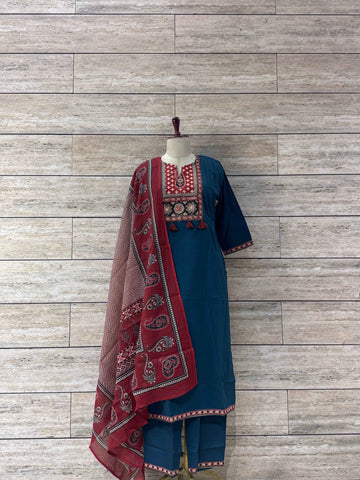 Cotton Three Piece Dupatta Set with Fancy Tussless Work