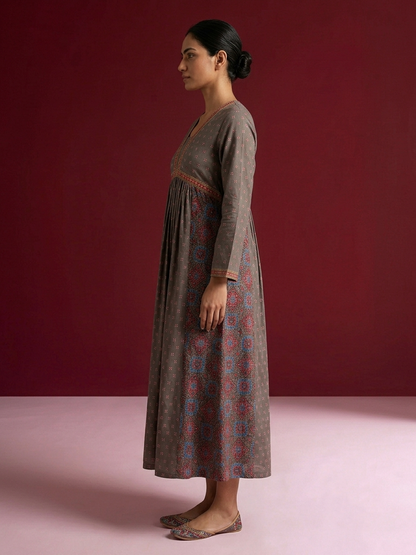 Printed A Line Dress In Cotton Fabric SD049
