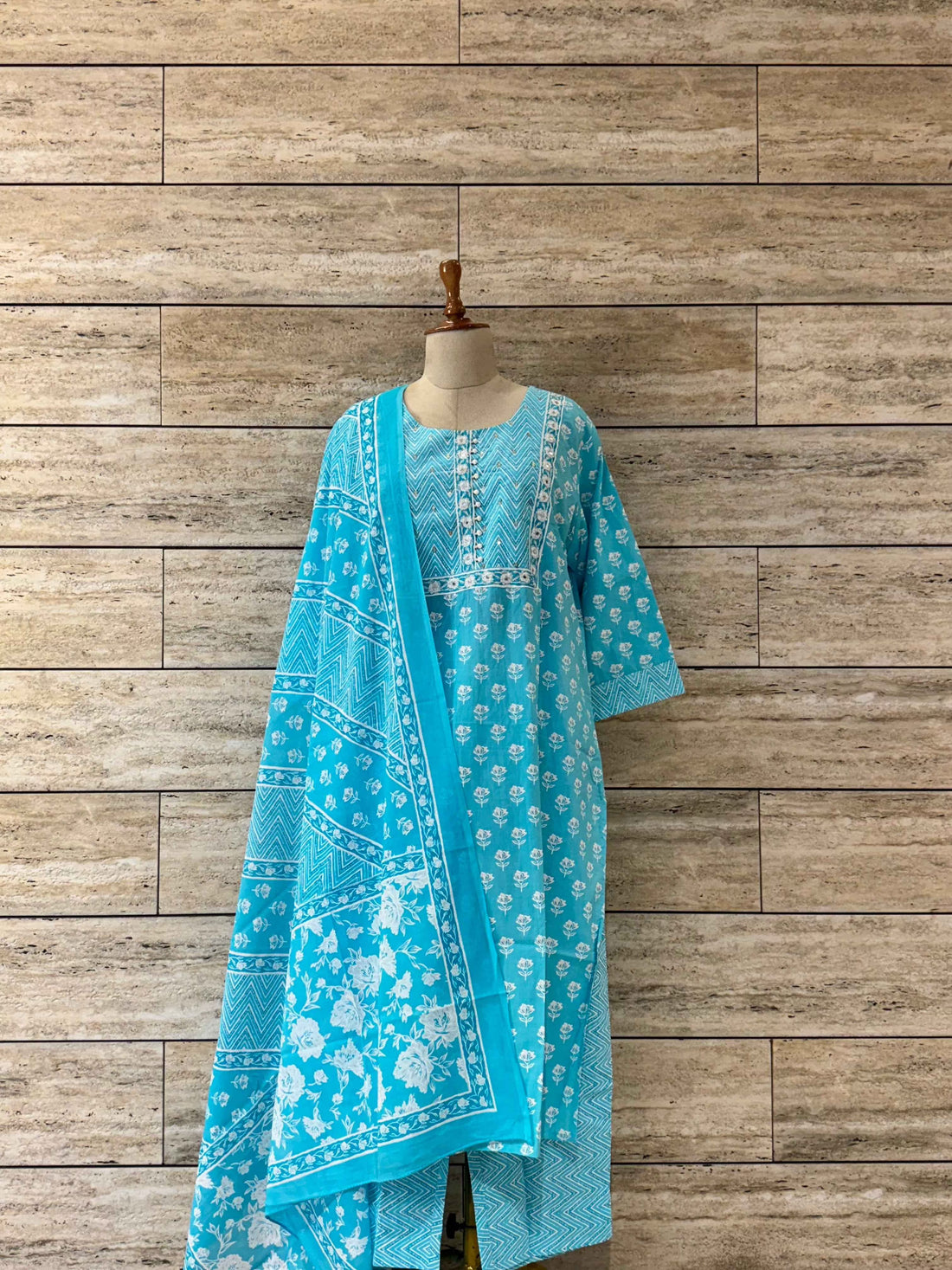 Straight Fit Pure Cotton Dupatta Set In Plus Size