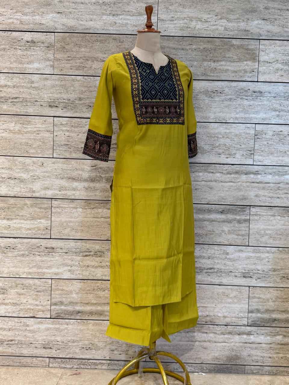 Pure Muslin Three Piece Dupatta Set With Embroidery