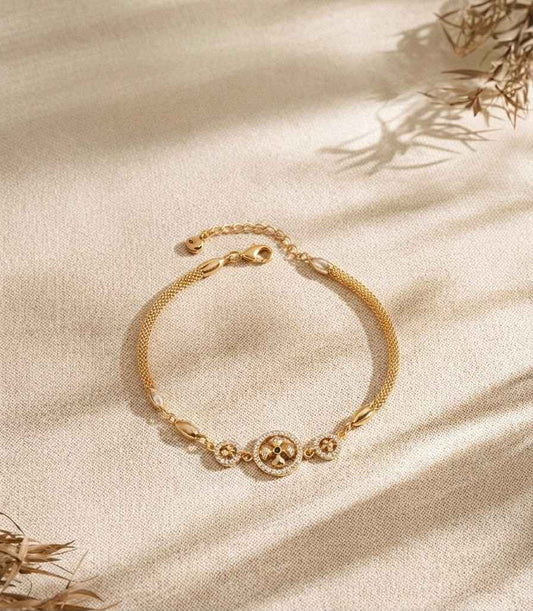 Premium Gold-Plated Bracelet for Women. BR004