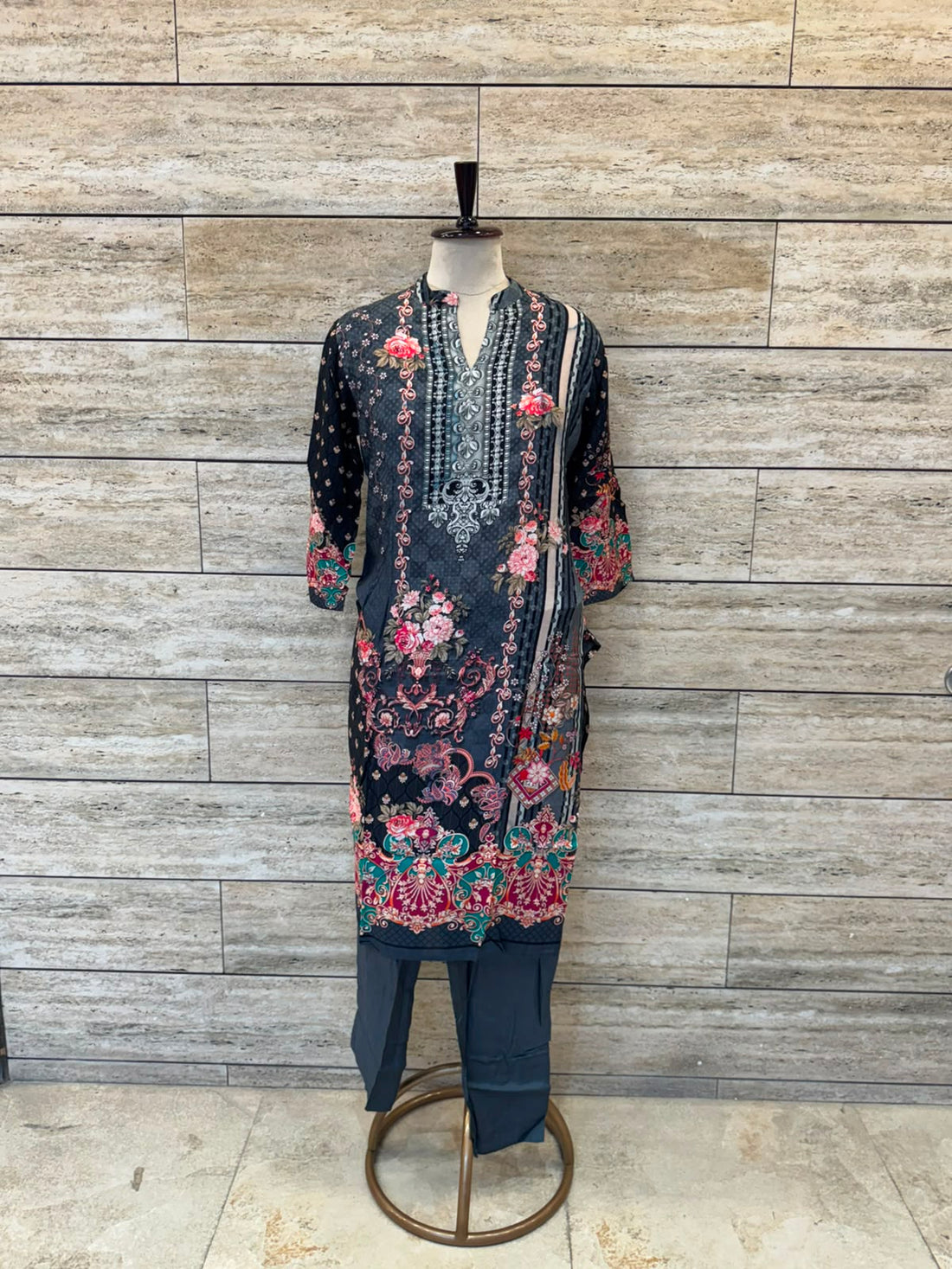 Premium muslin Silk Dupatta Set