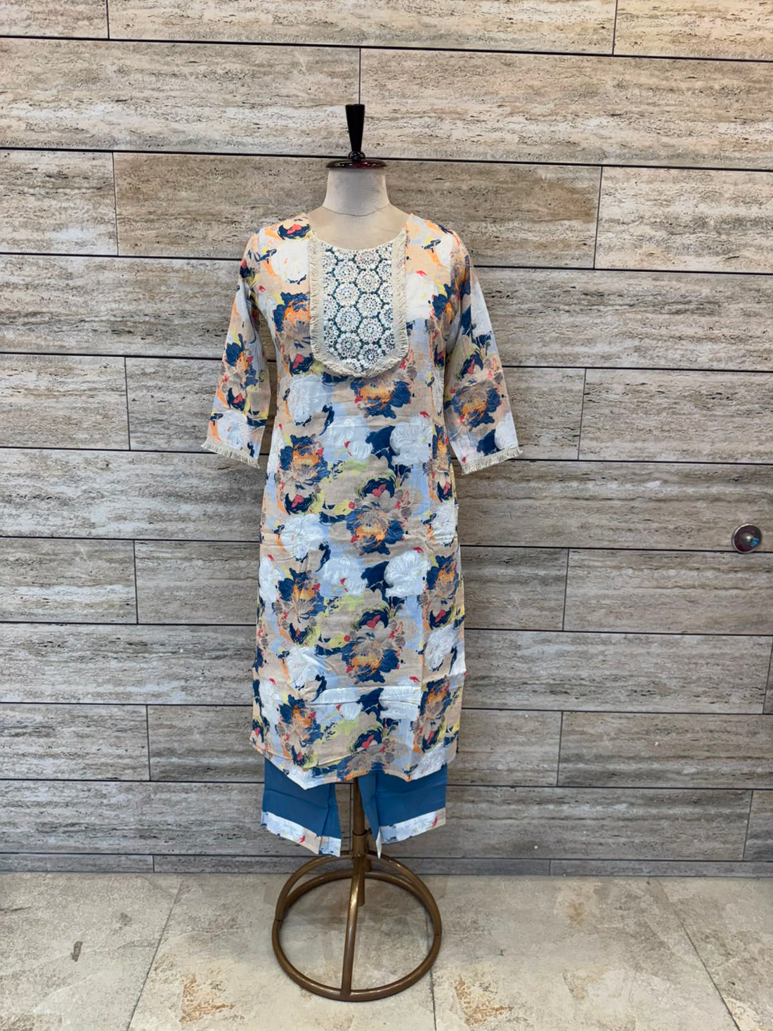 Premium muslin Silk Dupatta Set