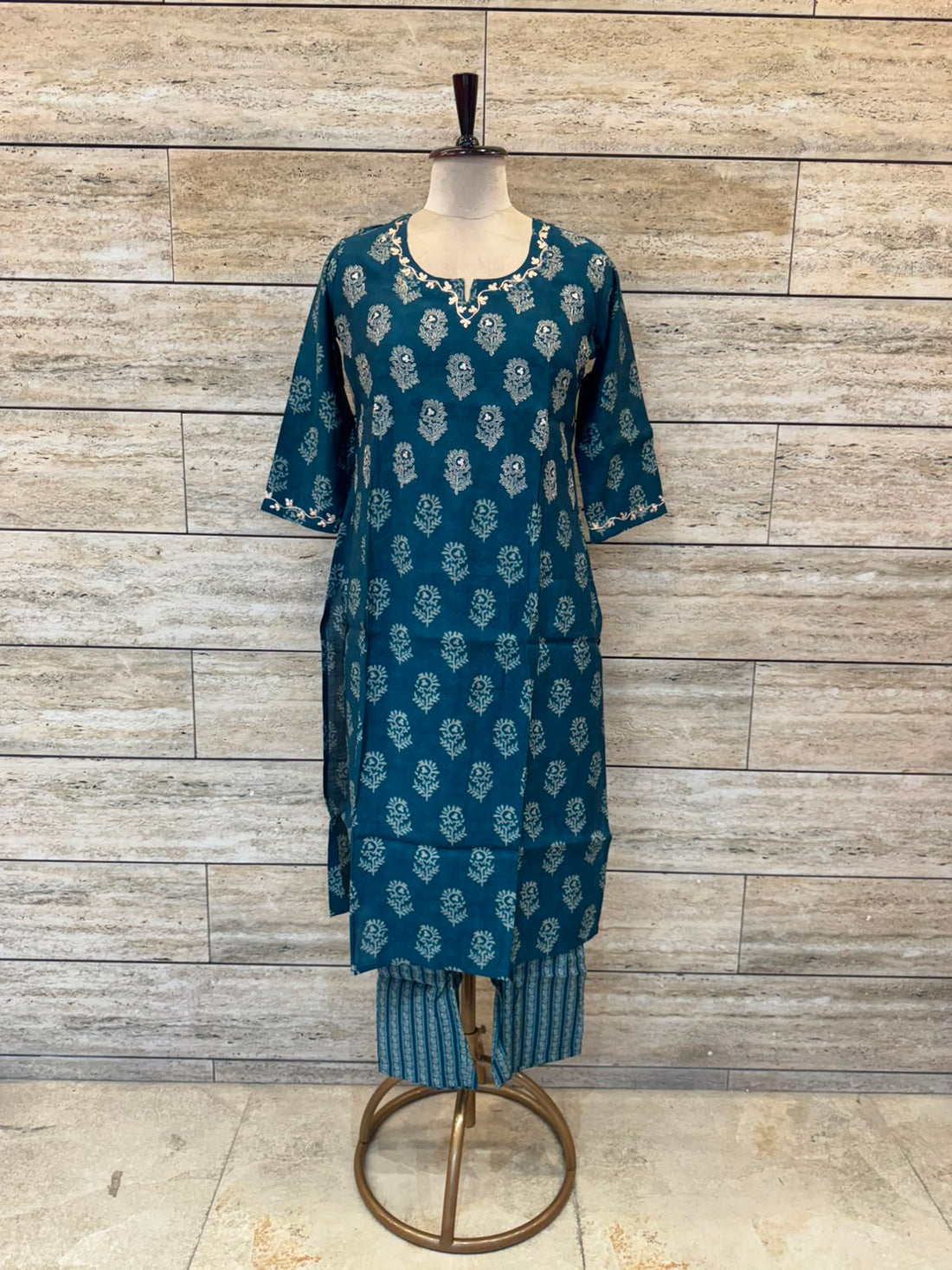 Premium muslin Silk Dupatta Set