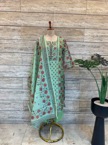Chanderi Silk Three Piece Dupatta Set