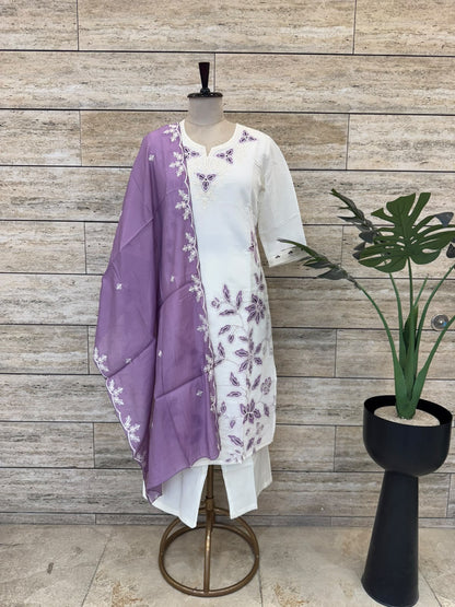 Mul Chanderi With Inner With Applique Work MLC29