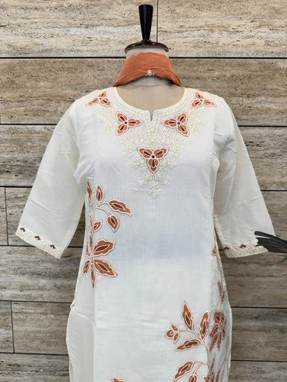Mul Chanderi With Inner With Applique Work MLC29